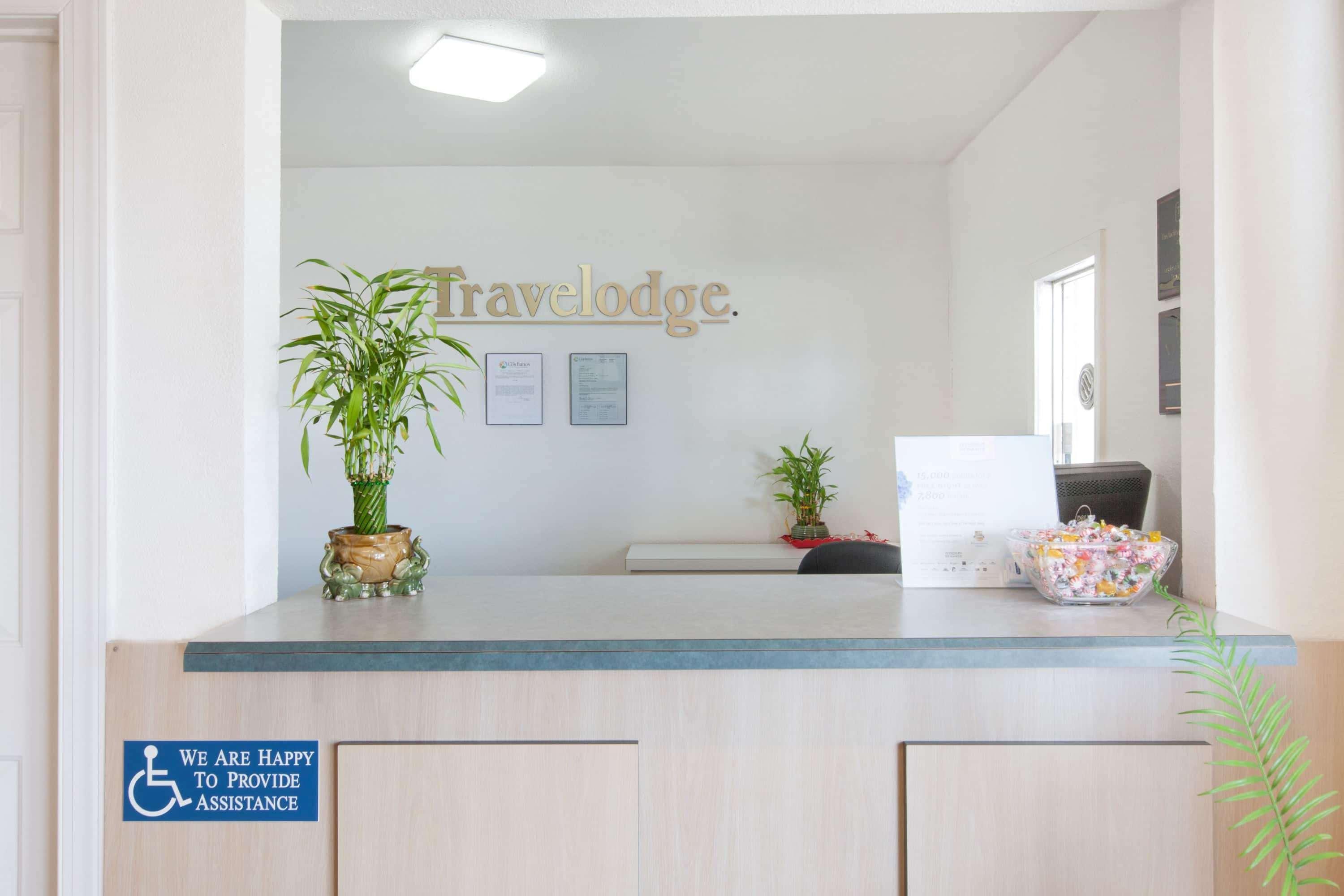 Travelodge By Wyndham Los Banos Ca Exterior photo